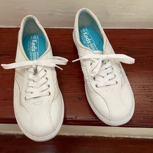 Keds Women's Classic White Lace-Up Sneakers size 7